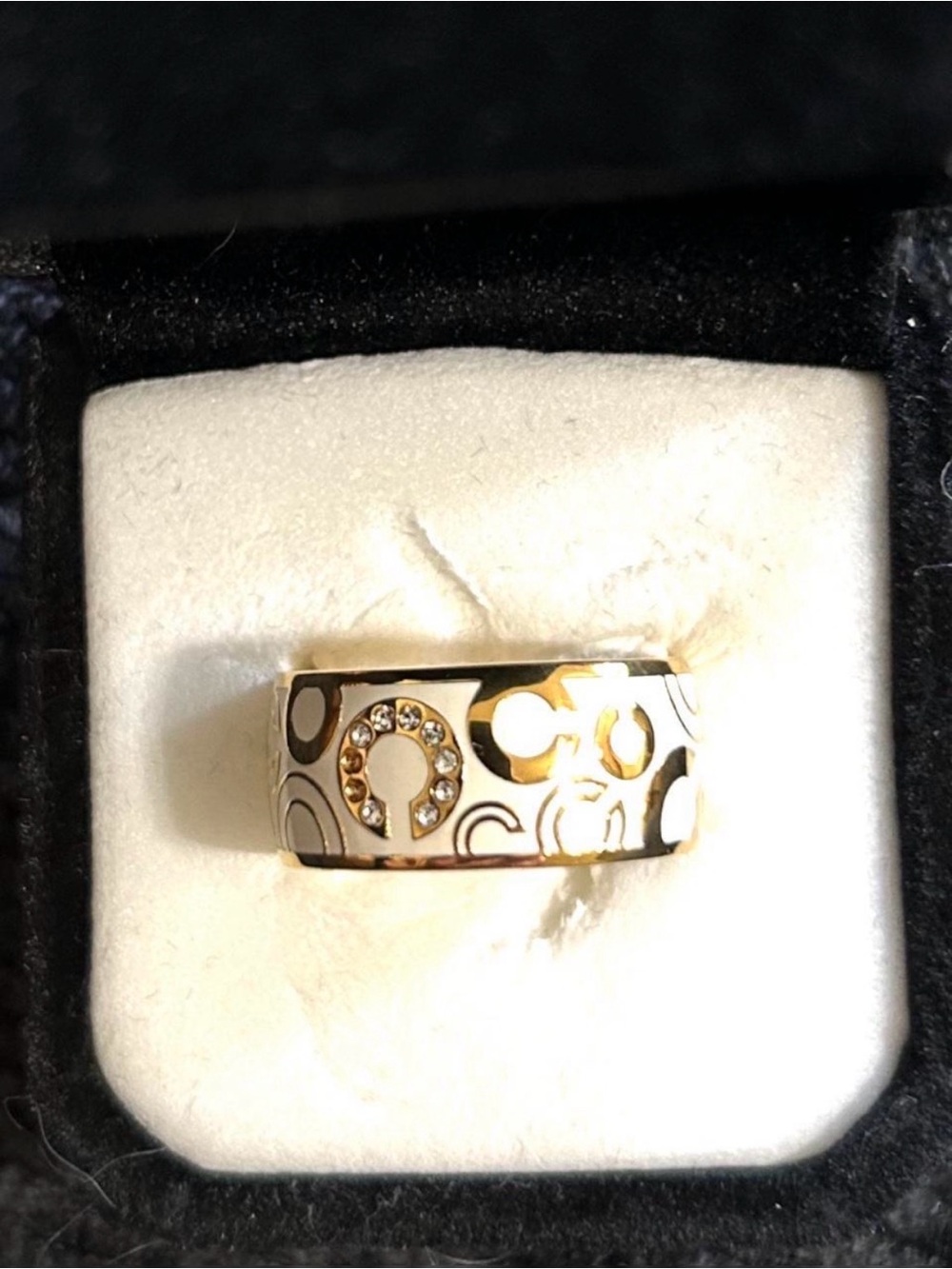 Coach Ring Size 8 - Picture 3 of 3